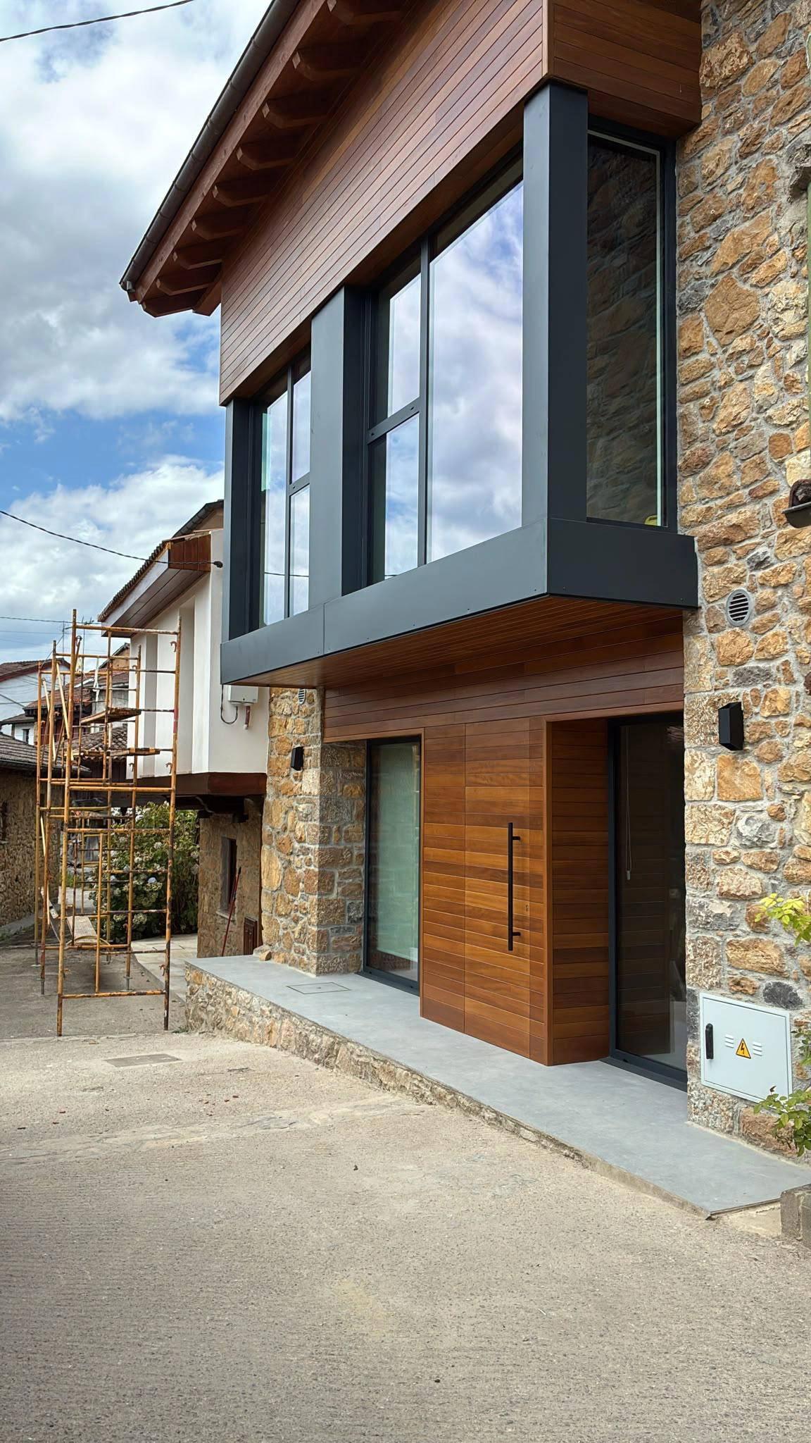 LATERAL OBRA NAVA WEBP